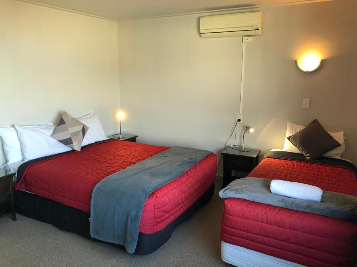 Absolute Lake View Motel Taupo Bagian luar foto