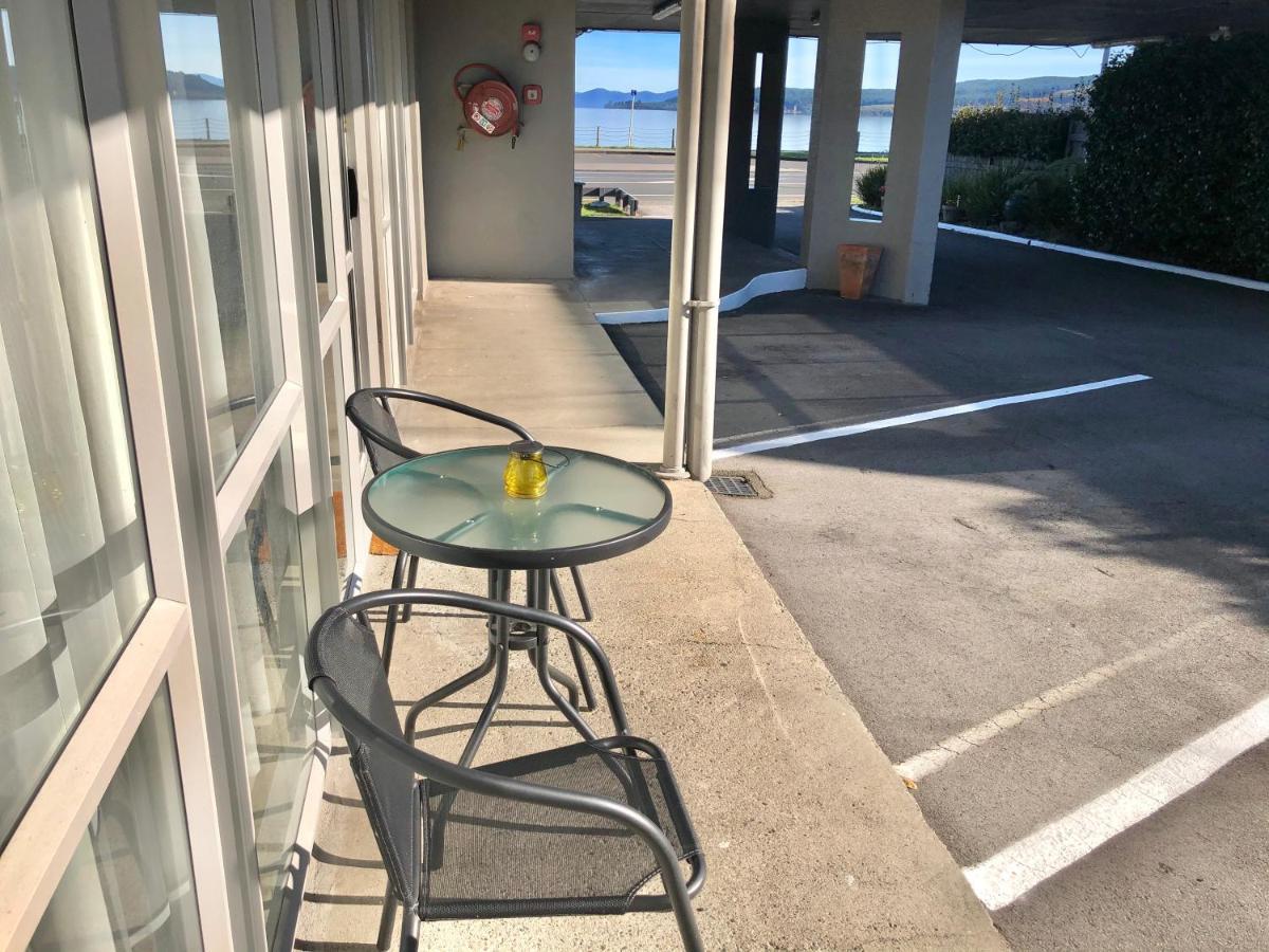 Absolute Lake View Motel Taupo Bagian luar foto