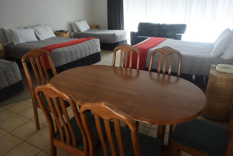 Absolute Lake View Motel Taupo Bagian luar foto