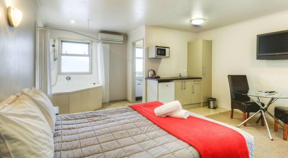 Absolute Lake View Motel Taupo Bagian luar foto