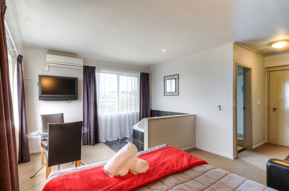Absolute Lake View Motel Taupo Bagian luar foto